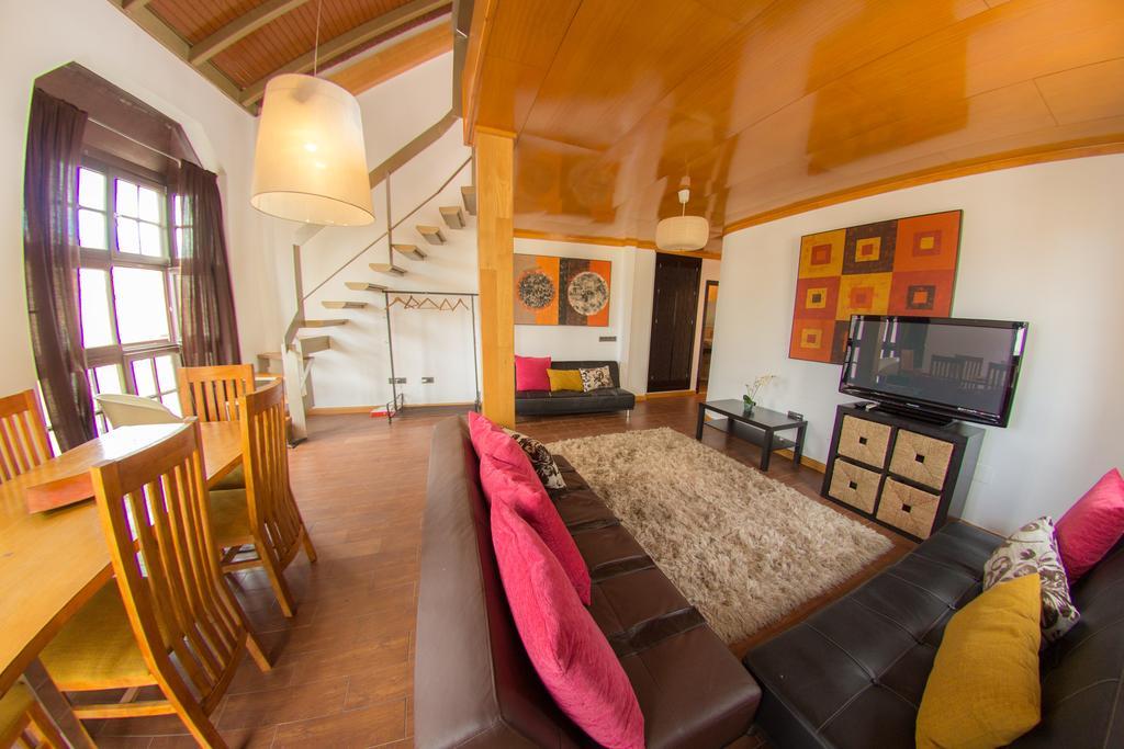 Apartment Galeria De Pintores Vivos